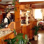 Guest house Gruener Hof 3*