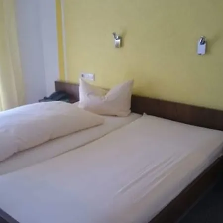 Gruener Hof Гостевой дом 3*