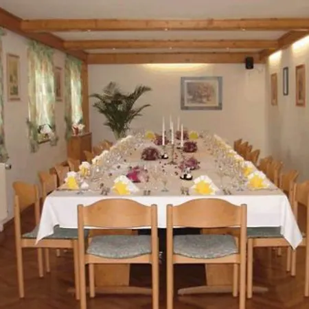 Gruener Hof Gasthuis 3*